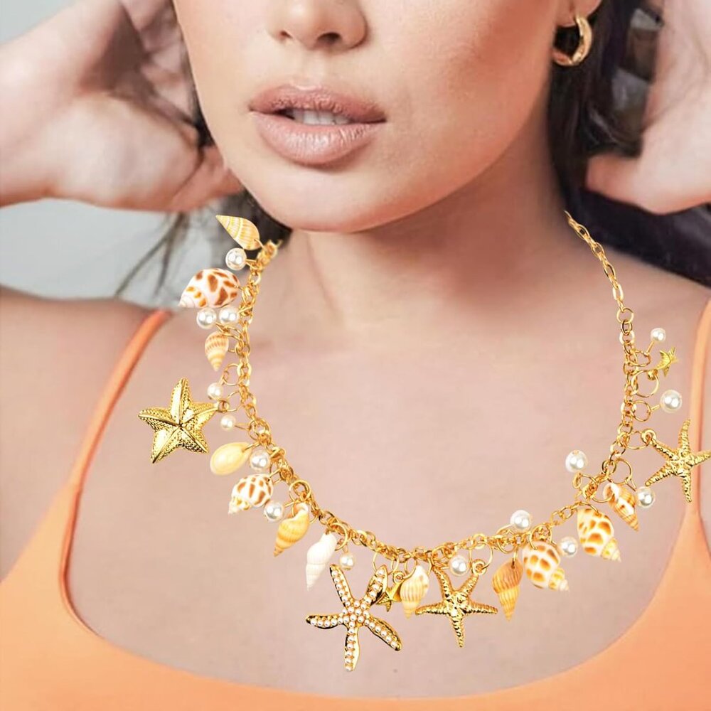 Versatile Chunky Shell Necklace With Starfish Pen… - image 4